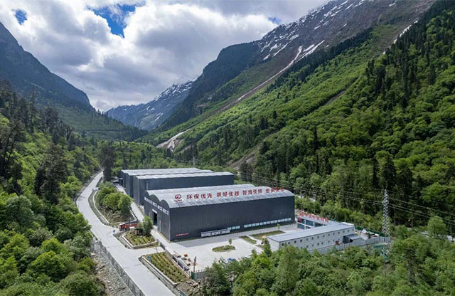 屹立“世界屋脊”｜大宏立設(shè)備為高原地區(qū)基礎(chǔ)設(shè)施建設(shè)添能蓄勢(shì)